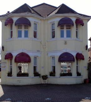  Hunters Lodge Guest House  Саутхемптон
